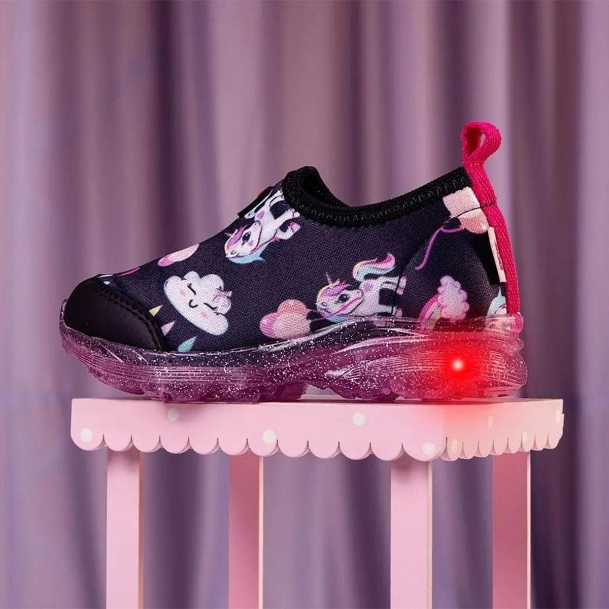 Tenis Led Light Luz Dinossauro Marinho Roar Unicórnio Preto Infantil Anatômico Calce Fácil Macio Dok Menor preço em Tenis Led Light Luz Dinossauro Marinho Roar Unicórnio Preto Infantil Anatômico Calce Fácil Macio Dok