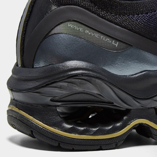 Tênis Mizuno Wave Invictus 4 Masculino