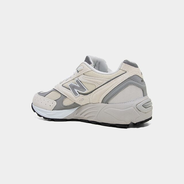 Tênis New Balance 880R