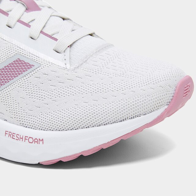 Tênis New Balance Fresh Foam Arishi V'4 Feminino