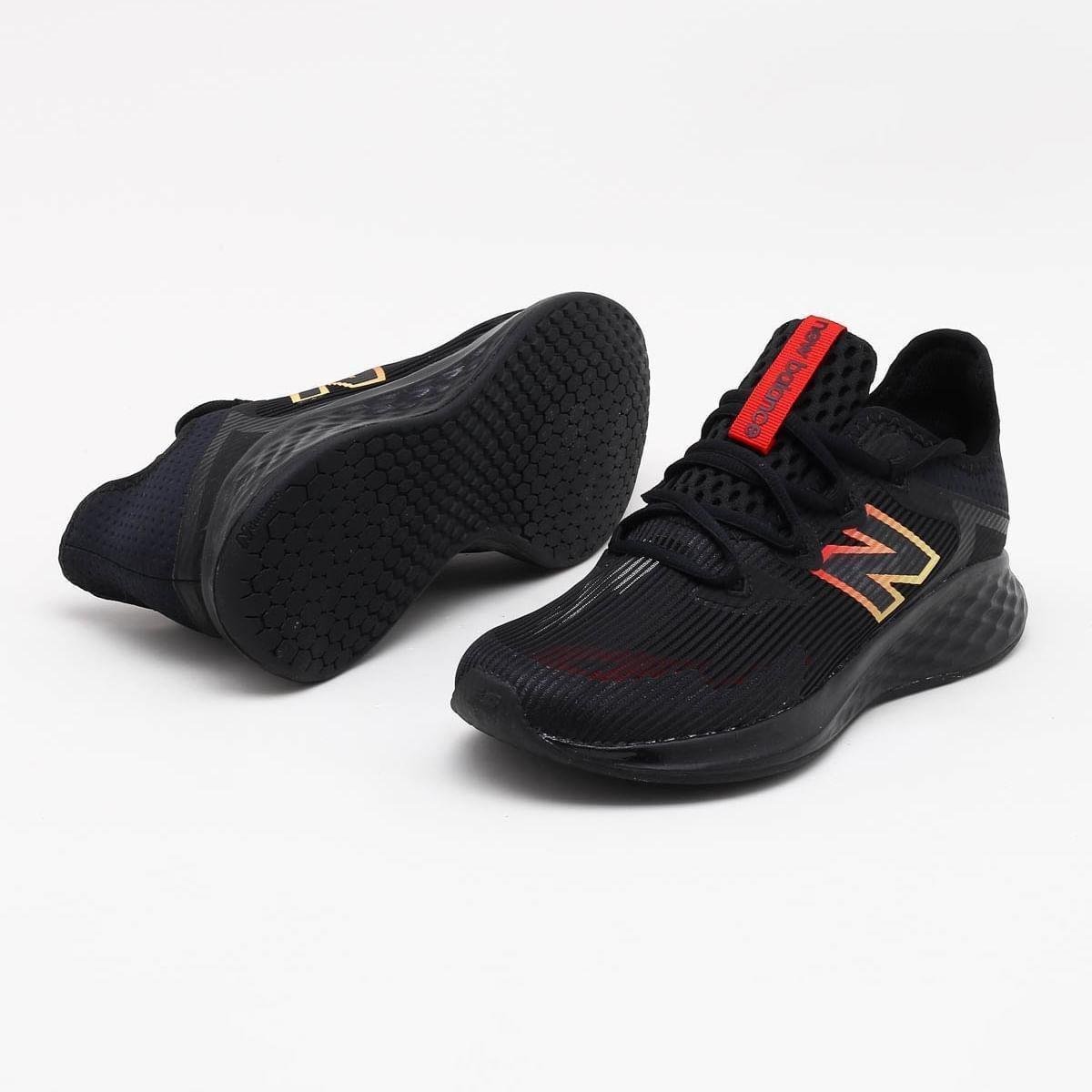 Tênis New Balance Roav Haze Masculino - Preto+Laranja | Zattini