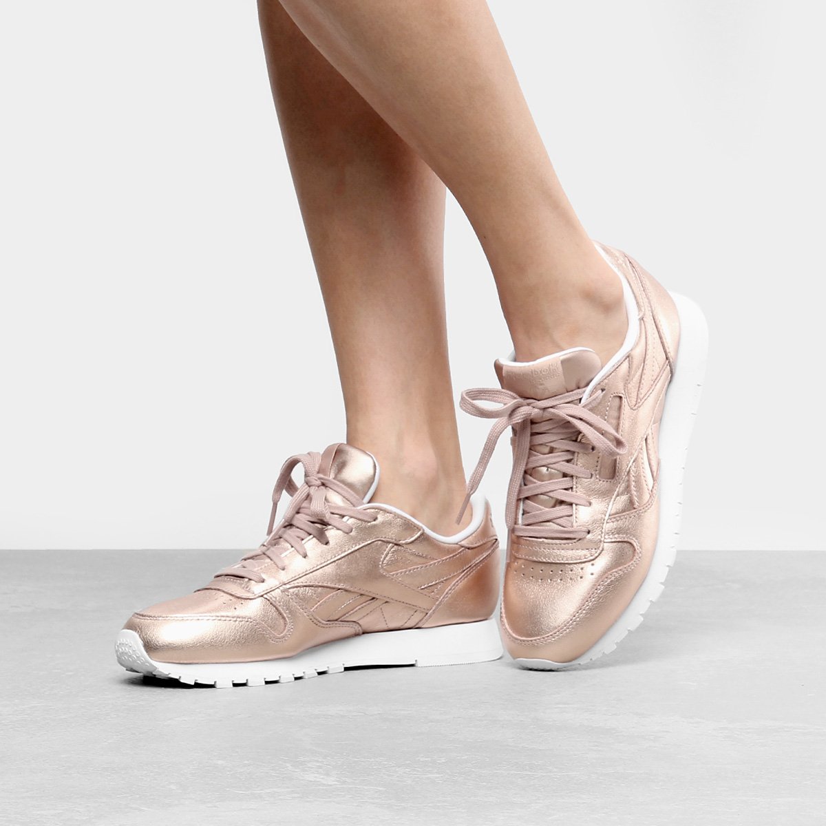 Tênis Reebok Cl Leather L Feminino - Ouro Rosa Menor preço em Tênis Reebok Cl Leather L Feminino - Ouro Rosa