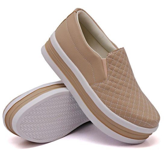 Tenis Slip On Casual Feminino com Textura Costura Matelasse e Sola