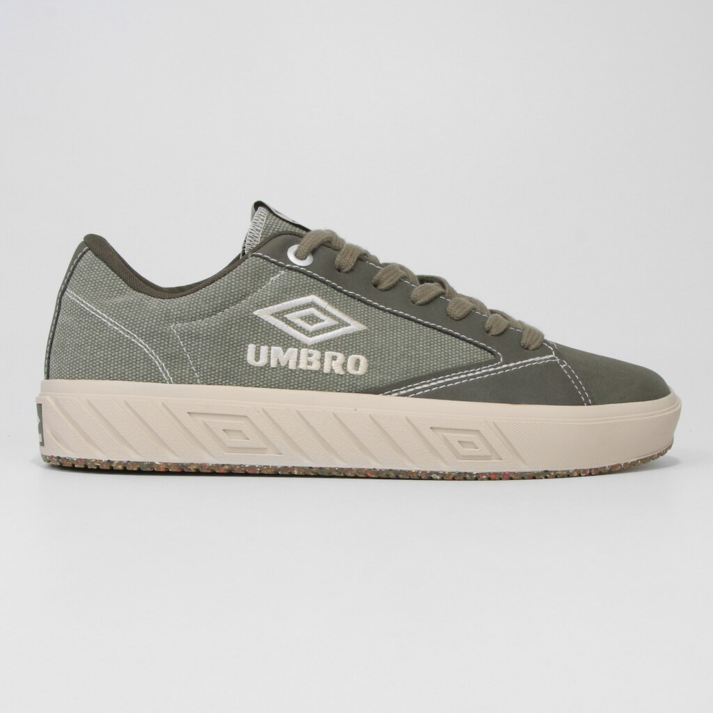 Tênis Umbro Trick