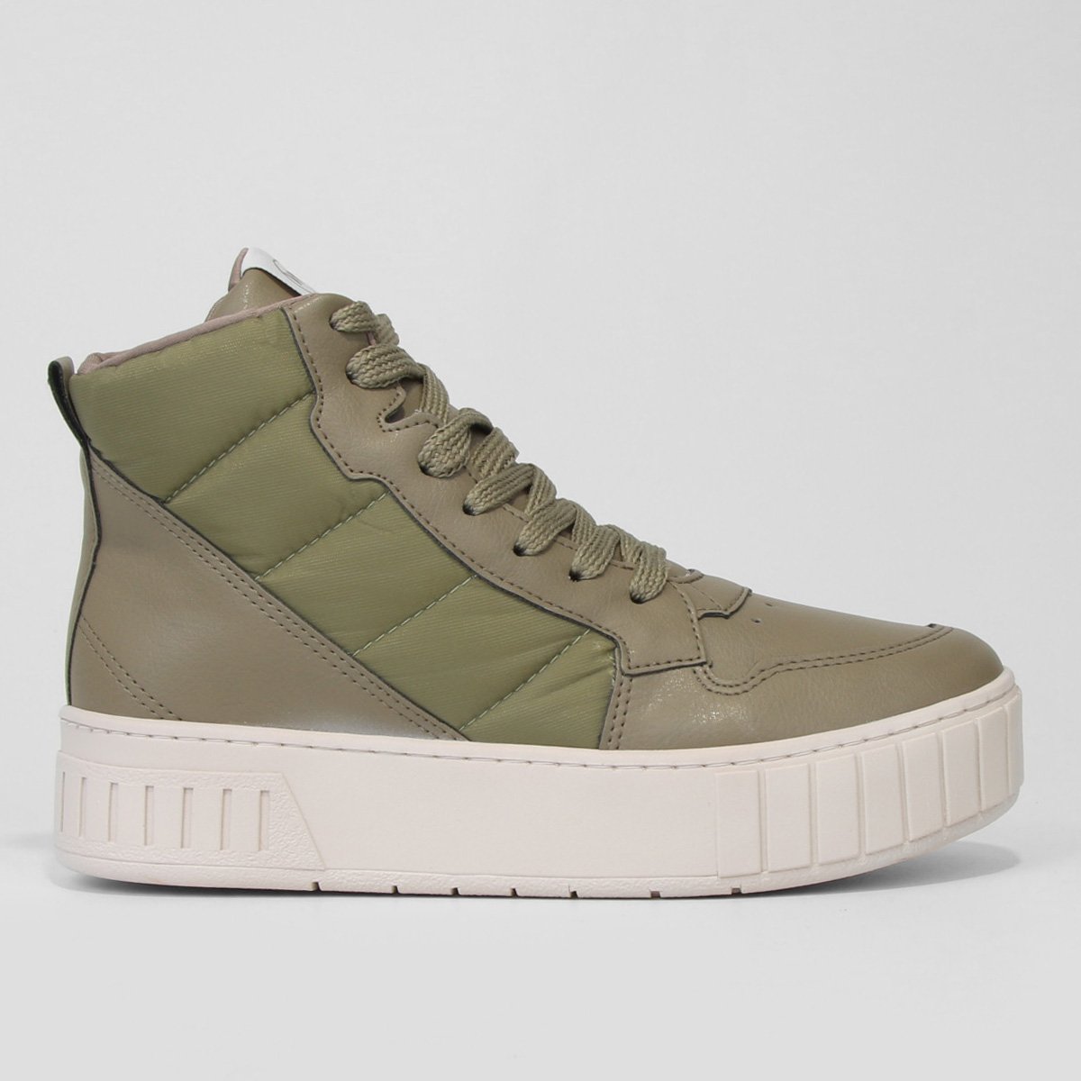 Tênis Via Marte Cano Médio Recorte Nylon Feminino - Verde Militar é boa?
