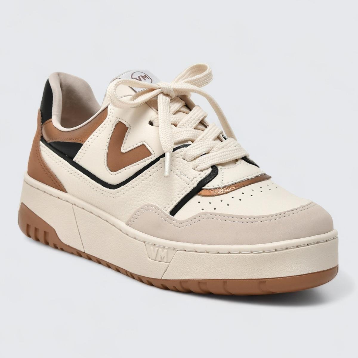 Tenis Via Marte Feminino Branco Casual Nobuck Recortes Menor preço em Tenis Via Marte Feminino Branco Casual Nobuck Recortes