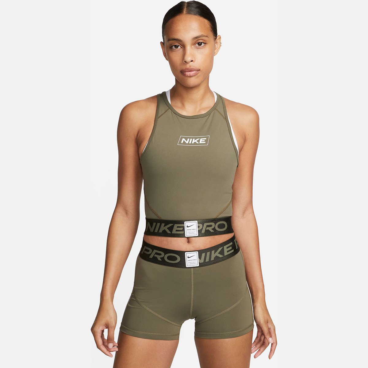 Top Cropped Nike Pro Dri-Fit - Oliva é boa?