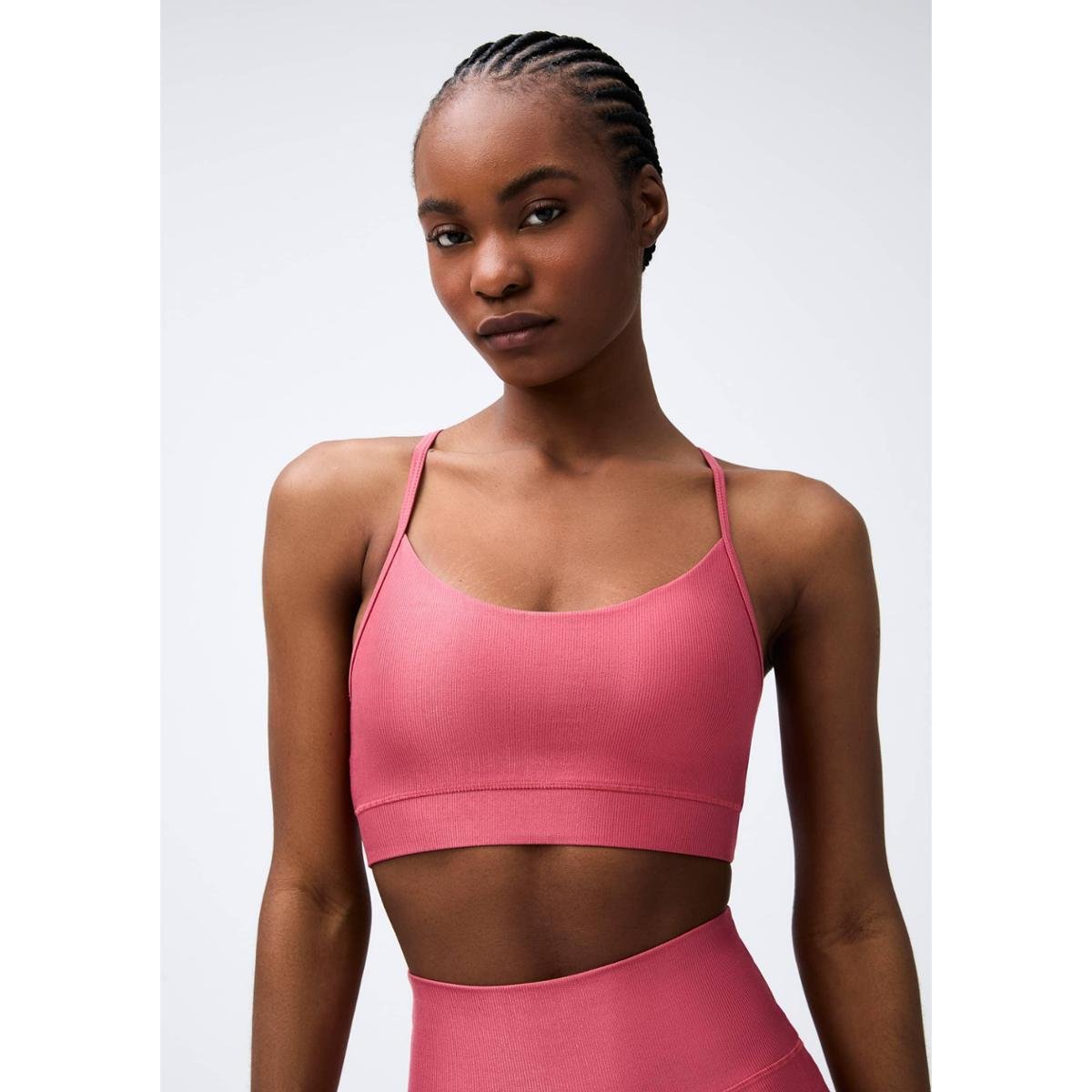 Top Esportivo Hering Sports Proteção UV Feminino Menor preço em Top Esportivo Hering Sports Proteção UV Feminino