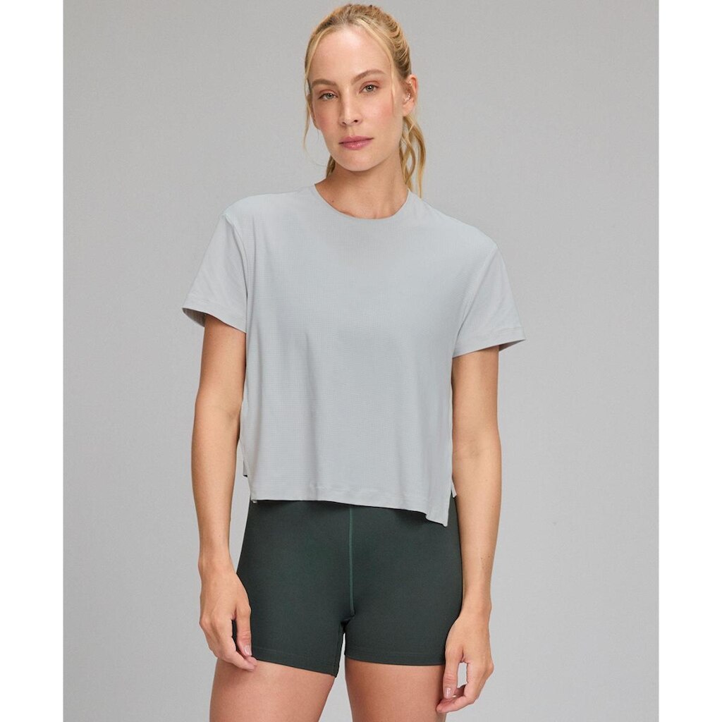 Tshirt Feminina Dry Abertura Lateral Alto Giro