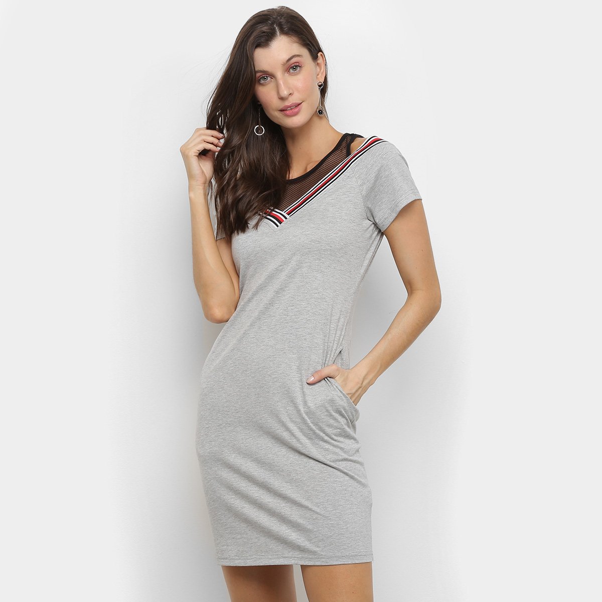 vestido camiseta cinza