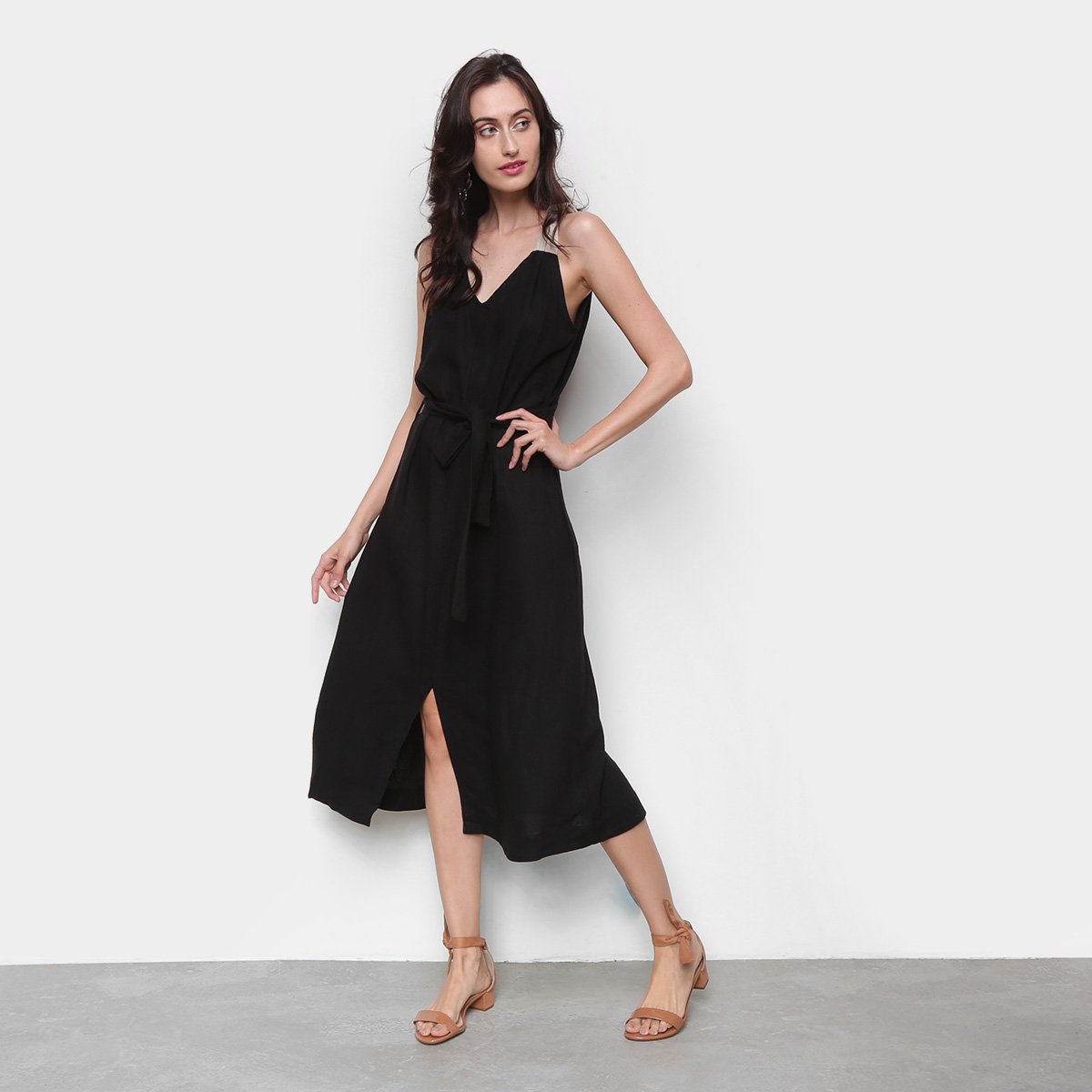 Vestido Cantão Midi Linho Com Amarração - Preto Menor preço em Vestido Cantão Midi Linho Com Amarração - Preto