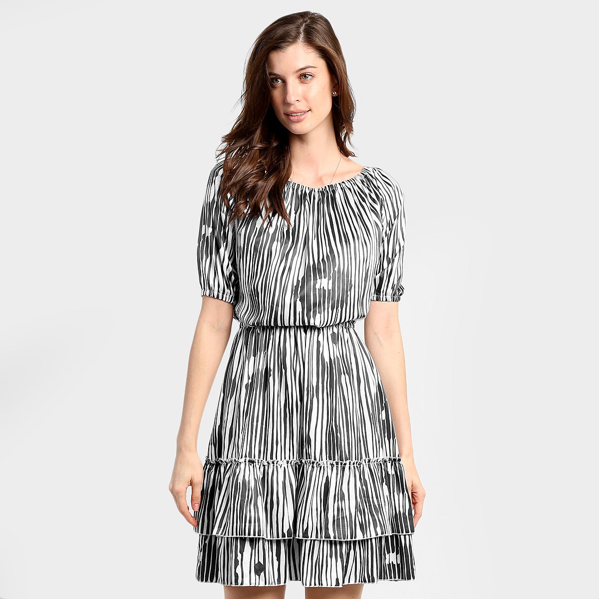 vestido ombro caido com babado