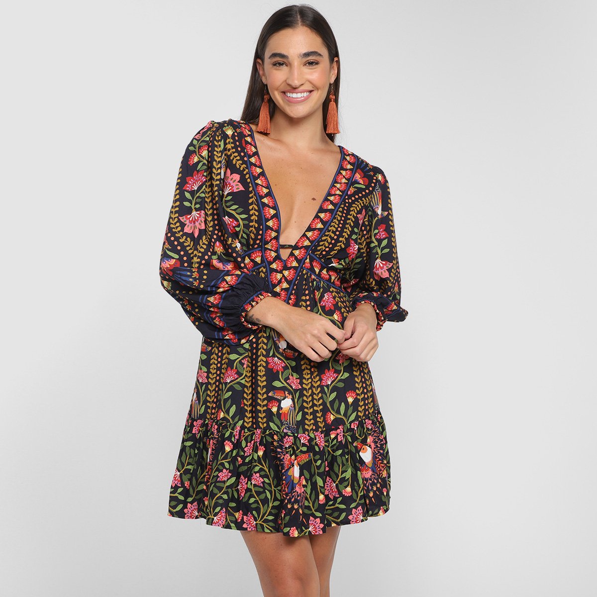 Vestido Curto Farm Revoada Manga Longa - Preto+Vermelho Menor preço em Vestido Curto Farm Revoada Manga Longa - Preto+Vermelho