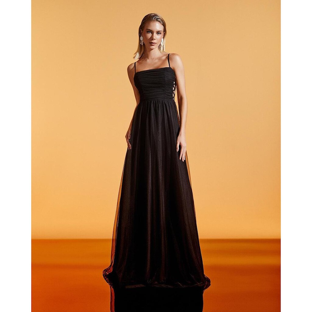 Vestido Dot Clothing Longo Vazado Lateral Preto - M