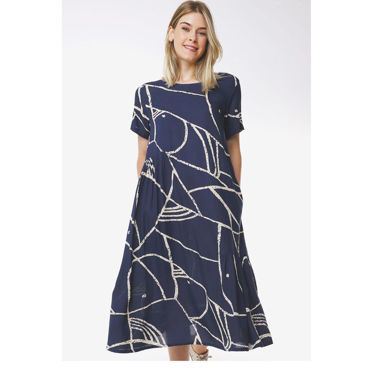 Vestido Estampado Solto em Viscose Com Bolsos Sob Azul Marinho - Azul Escuro Menor preço em Vestido Estampado Solto em Viscose Com Bolsos Sob Azul Marinho - Azul Escuro