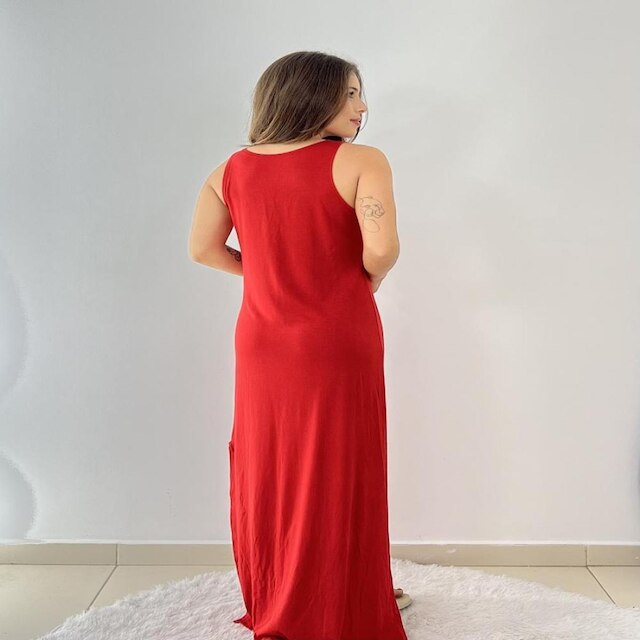 Vestido Longo Sem Manga Com Fenda Lateral Vermelho