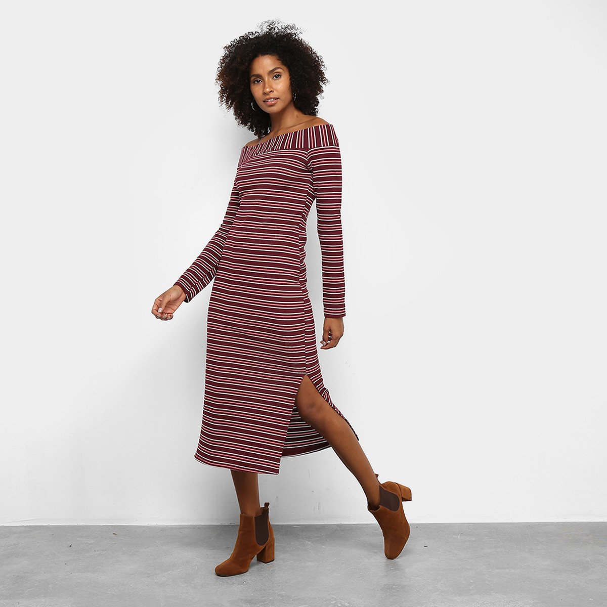 Vestido Marialice Midi Manga Longa Ombro a Ombro Listrado - Vermelho Menor preço em Vestido Marialice Midi Manga Longa Ombro a Ombro Listrado - Vermelho
