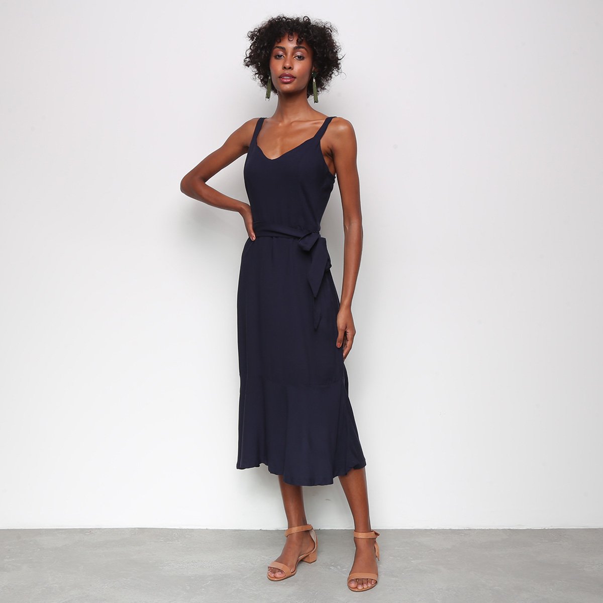Vestido Mercatto Evasê Midi Amarração Cintura - Marinho Menor preço em Vestido Mercatto Evasê Midi Amarração Cintura - Marinho