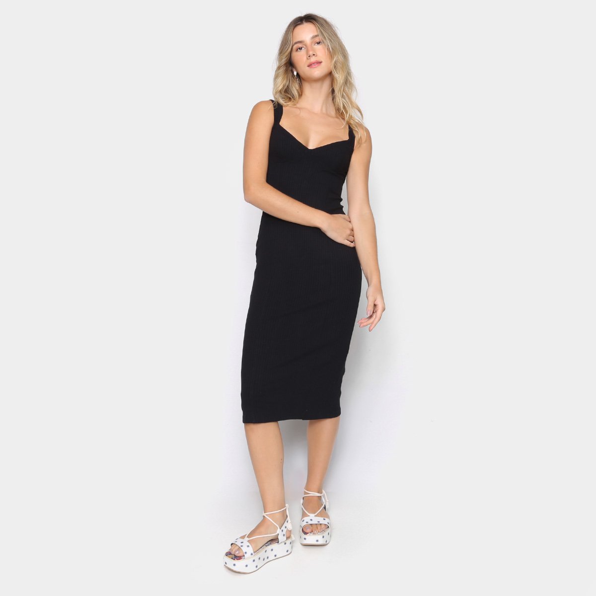 Vestido Midi Farm Alça Larga Feminino - Preto Menor preço em Vestido Midi Farm Alça Larga Feminino - Preto