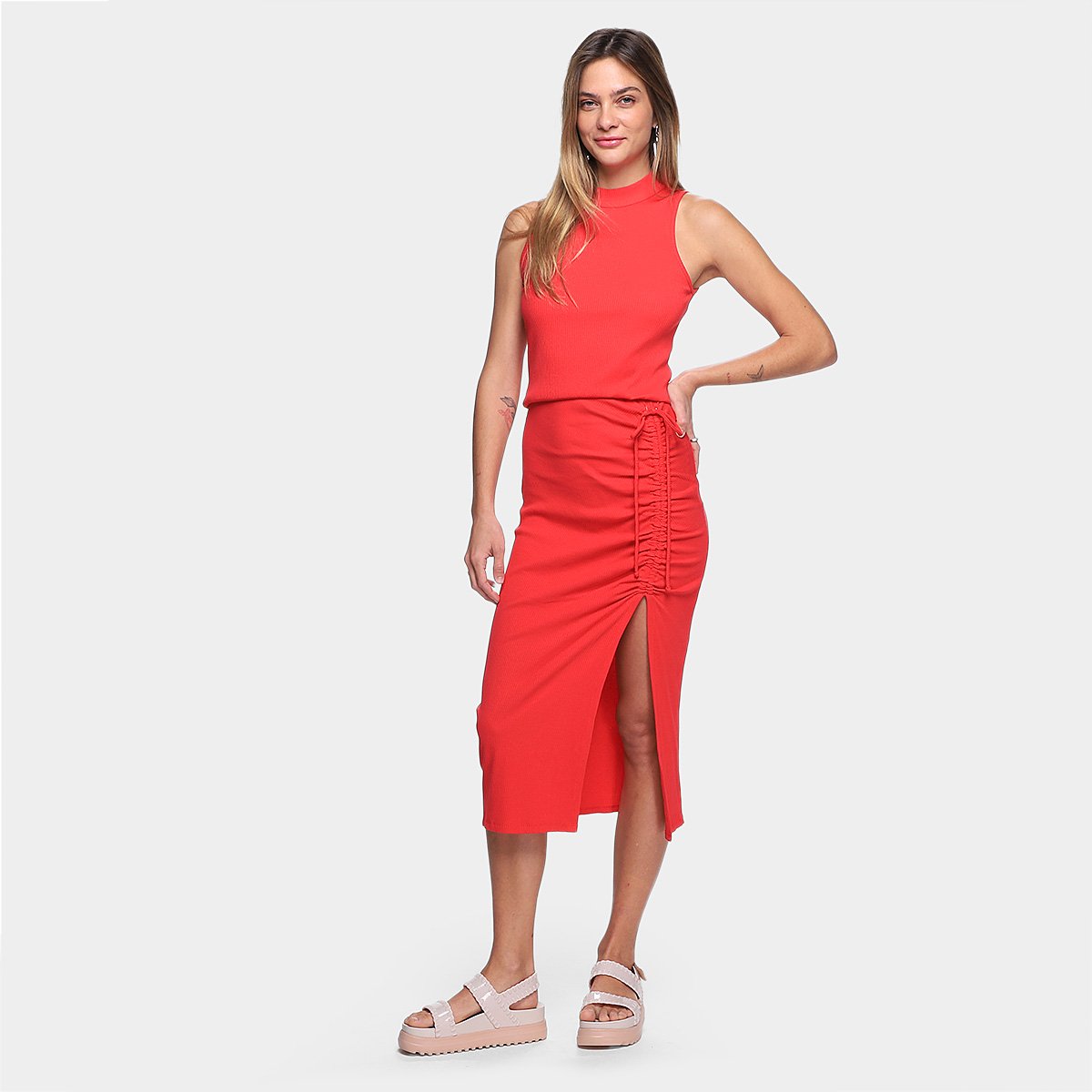 Vestido Midi Il Shin Canelado Fenda Menor preço em Vestido Midi Il Shin Canelado Fenda