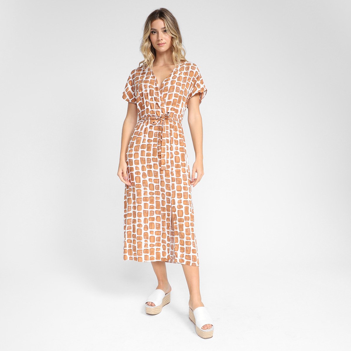 Vestido Midi Marialicia Quadriculado Transpasse - Marrom Menor preço em Vestido Midi Marialicia Quadriculado Transpasse - Marrom