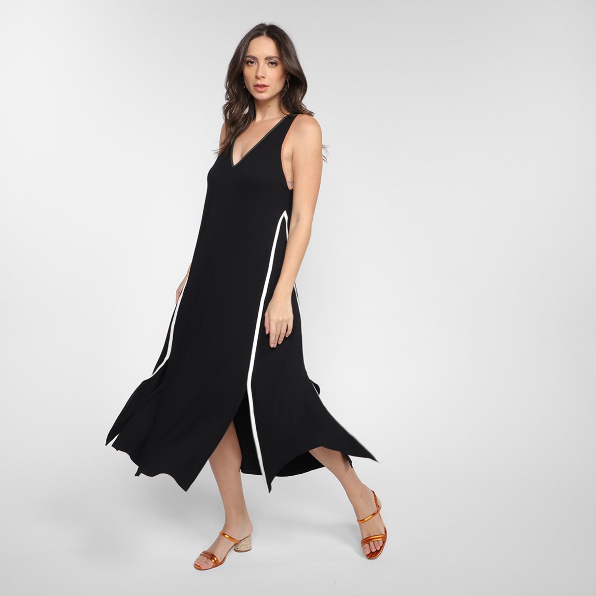 Vestido Midi Morena Rosa Evasê Decote V - Preto+Branco Menor preço em Vestido Midi Morena Rosa Evasê Decote V - Preto+Branco